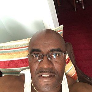 Meet your Posher, Cameron